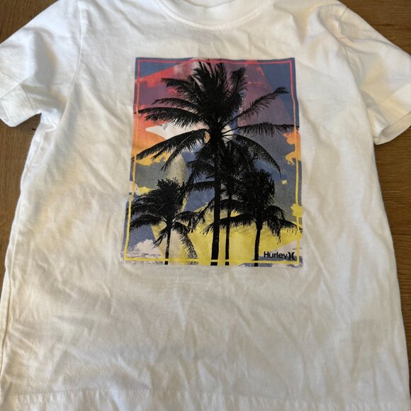 Hurley: Big Boys Utopia Cotton Blend Graphic T-Shirt/ 2 Pair Shorts - Picture 4 of 8